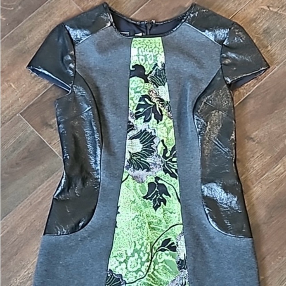 💃🏼💃🏼💃🏼Rickie Freeman for Teri Jon dress. Size 2. EUC.